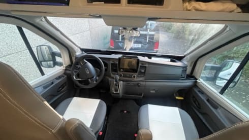 The Dreamcatcher – Challenger Graphite Ultimate 380 Automatic 170hp 5P