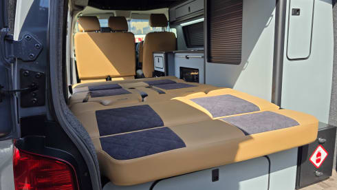 Volkswagen campervan met 4 slaapplaatsen vanaf 2024