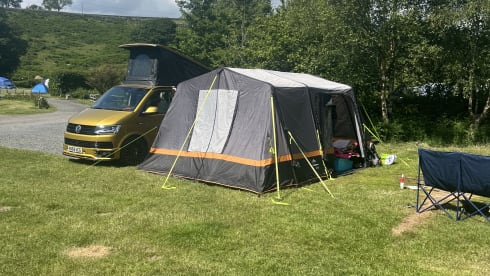 Goldbug – Stunning Luxury VW - Sleeps 4 with awning