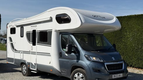 Terry  – All New 6 Birth Touring Motorhome 