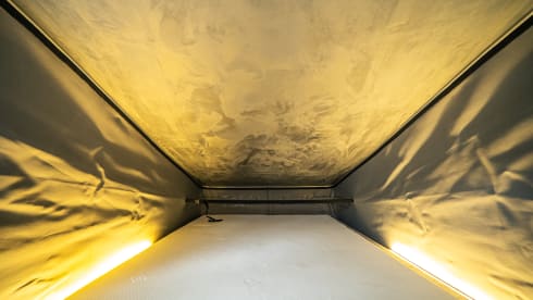 THE JUGGERNAUT – 5 berth Volkswagen bus from 2016