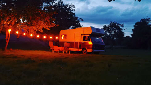 “Dolly” – 4p Volkswagen alcove from 1976