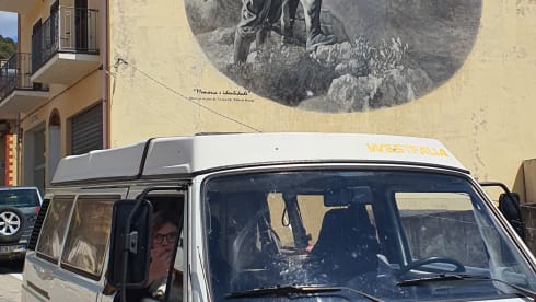 Nino – Van d'epoca: viaggio nel passato in Sardegna