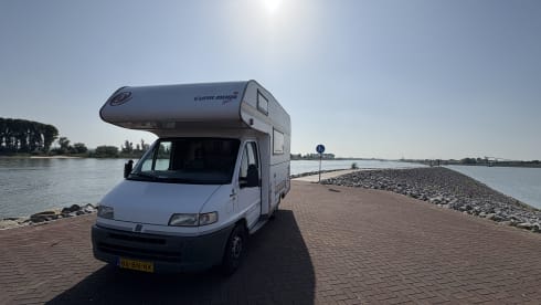 Euramobil sport 2.8idtd 122pk (evt met dakairco) – 4p Fiat alcove uit 1998