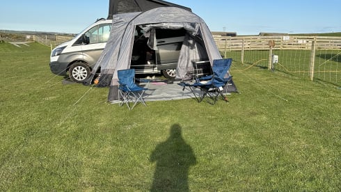 Tommy – 4 berth Ford Transit Custom pop top  campervan 