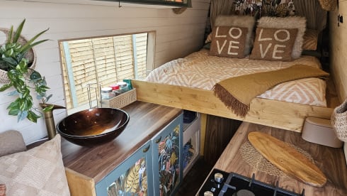 Tabitha – A Cheerful Campervan