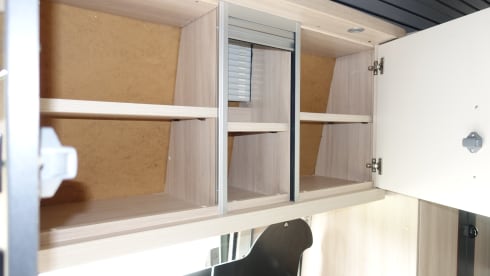 De Crafter – 2p Volkswagen bus from 2010