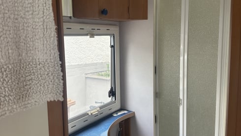 Rover  – 4 berth Fiat campervan PET FRIENDLY