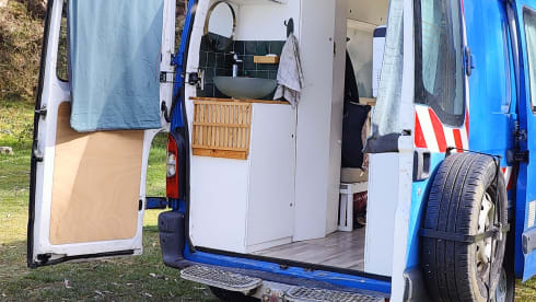 Fourgon EDF aménagé 