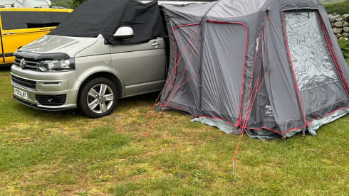 Kenny – 3 berth Volkswagen campervan from 2018