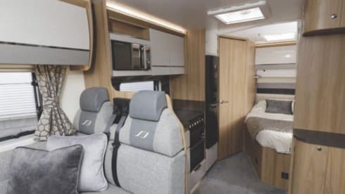 4 berth Bailey autograph 74-4