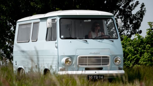Retro Peugeot J7 with refreshing interior