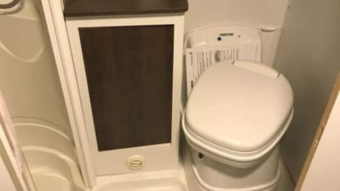 Fiat Ducato Alkoof 6 personen -  Gezinsmobilhome (max. 1000km)