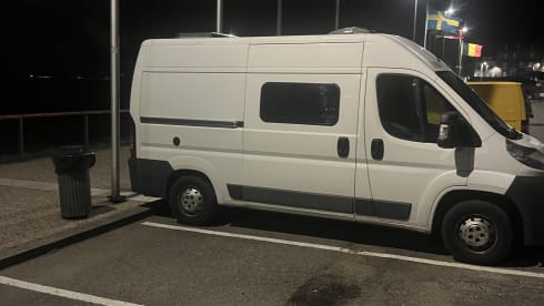The van  – Gezellig en sfeervolle ombouw bus 