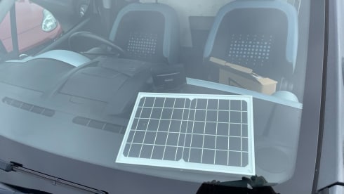 Berlingo 2 – 4 berth Citroën campervan from 2013