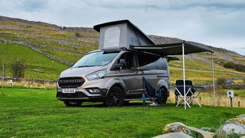 Bruce – Premium Automatic 4 Berth 2023 Ford Transit Campervan *Insurance Included*