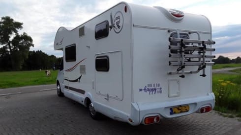 Very spacious and cozy 7-person family camper with air conditioning