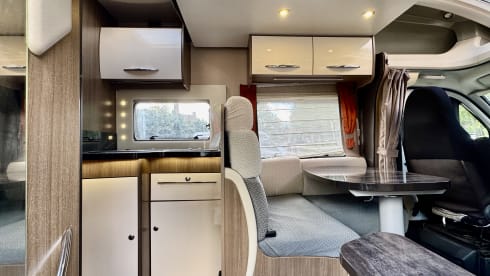 4p Challenger semi-integrated from 2013