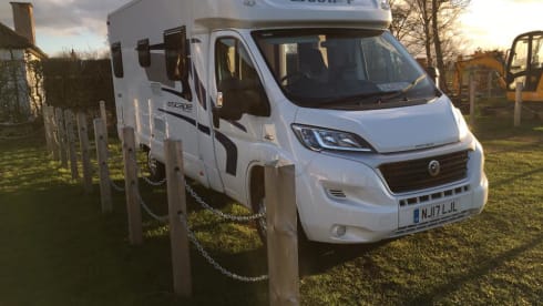 Simply The Best – Modello Swift Camper 4 Posti letto 2017 (Miss Suzi Swift)