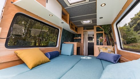 Bus de la Ville – 2p Mercedes campervan 