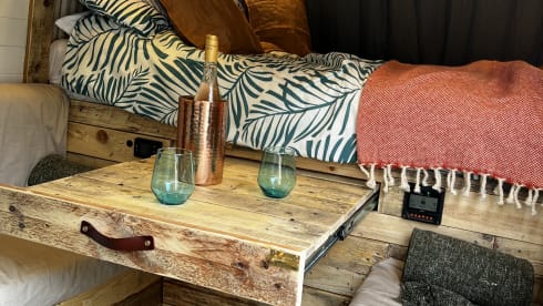 Joy – Log burner campervan 