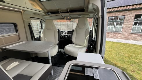 Willy – Cozy camper van to go on an adventure with!