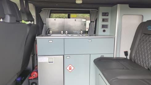 Frankie – Volkswagen Campervan mit 4 Schlafplätzen aus dem Jahr 2020