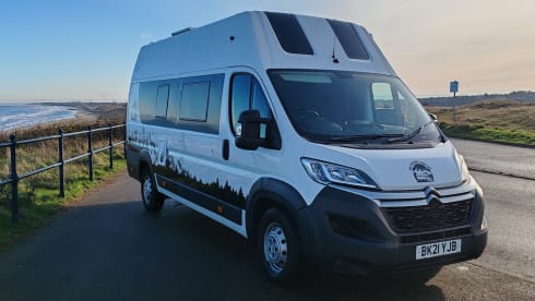 Valerie – Luxury 5 Birth Camper