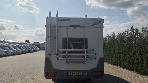 6p gezinscamper met dak airco en stapelbed!
