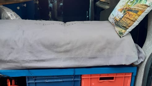 Babs – 2p Volkswagen campervan uit 2013