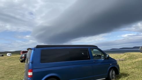 Blu – VW campervan INC FULL INSURANCE !!