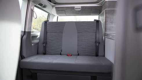 BV70YAF VW CALIFORNIA CAMPER RENTAL, SUPER HIGH SPEC INC BIKE RACK