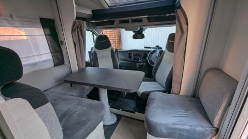 Sheddie – Luxury Motorhome With Solar Power