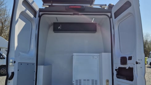 Jagdmahl – Hunting & Fishing Motorhome for 2 people