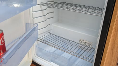 Bertha – 4 berth Bailey complete with secure dog pen