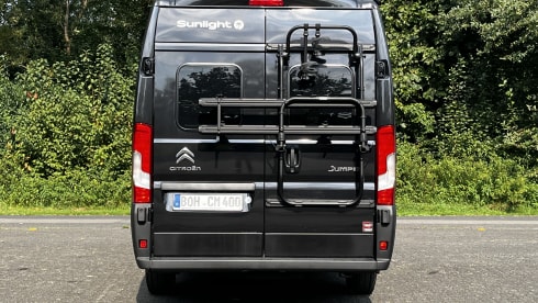 Camperrent 400 – 3p Sunlight bus from 2025