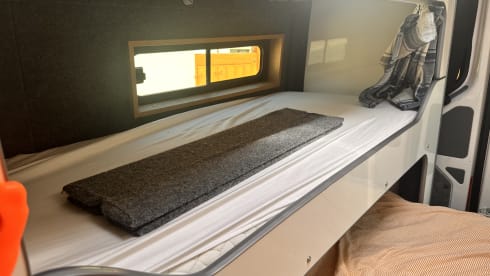 Big Easy – Stunning 4 Berth Custom VW Crafter (2024)