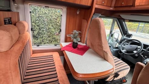 Sjorsie – Fendt camper with 2 single beds