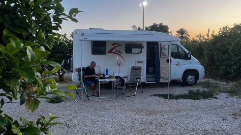 Camperverhuurvalencia.com – Nice camper for rent in Valencia