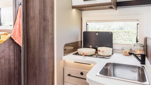 1. Ford Benimar Cocoon 463 for 4 people (Model 2024)