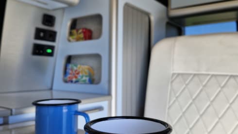 Iris – 4 Berth VW T5 Camper