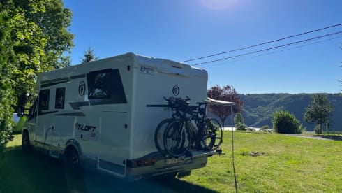 Brand new 2022 luxury Elnagh T-loft for 5 p