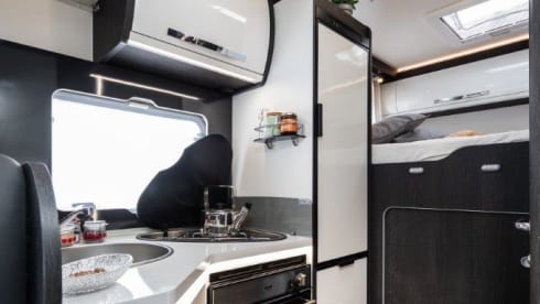 Belle – Motorhome – Sleeps 4 – Travels 4