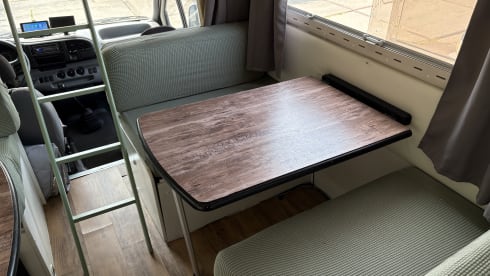 Deukie – 6p Ford alcove from 2007