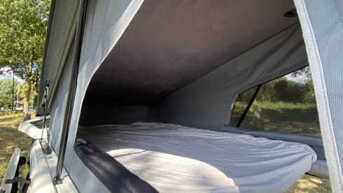 Volkswagen camper bus