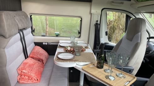 A'Laise – 2 volwassen+(1 kind)campervan 