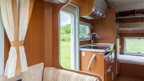 Available again for the summer. Relax with a luxury 4-6 person camper on your trip