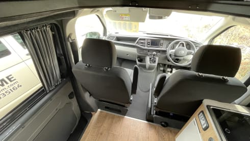 YS22RYH NOMAD Romford –  4 Berth Nomad Camper - Romford