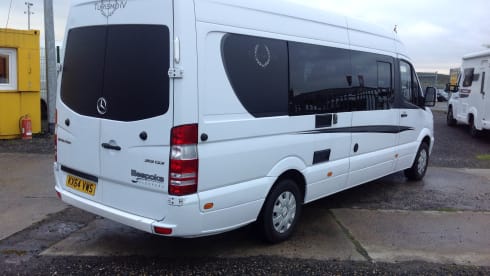 Marcia Merc – 4 berth Mercedes-Benz Sprinter Spacious Van 