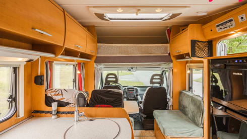 Alcôve Hymer 4 personnes de 2006